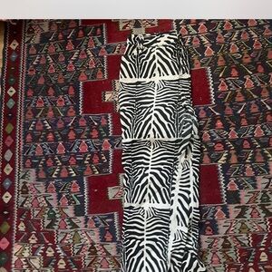 House of Sunny Black and White Patterned Skirt